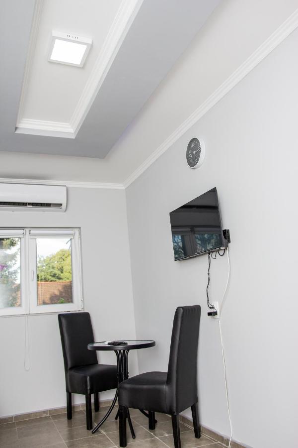 Feher Akac Guest House Palic Exterior photo
