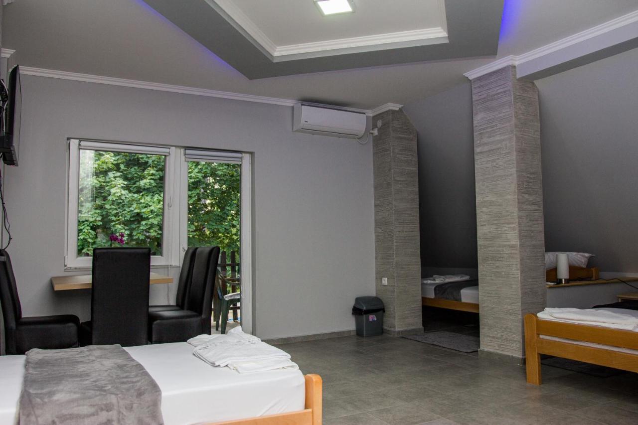 Feher Akac Guest House Palic Exterior photo